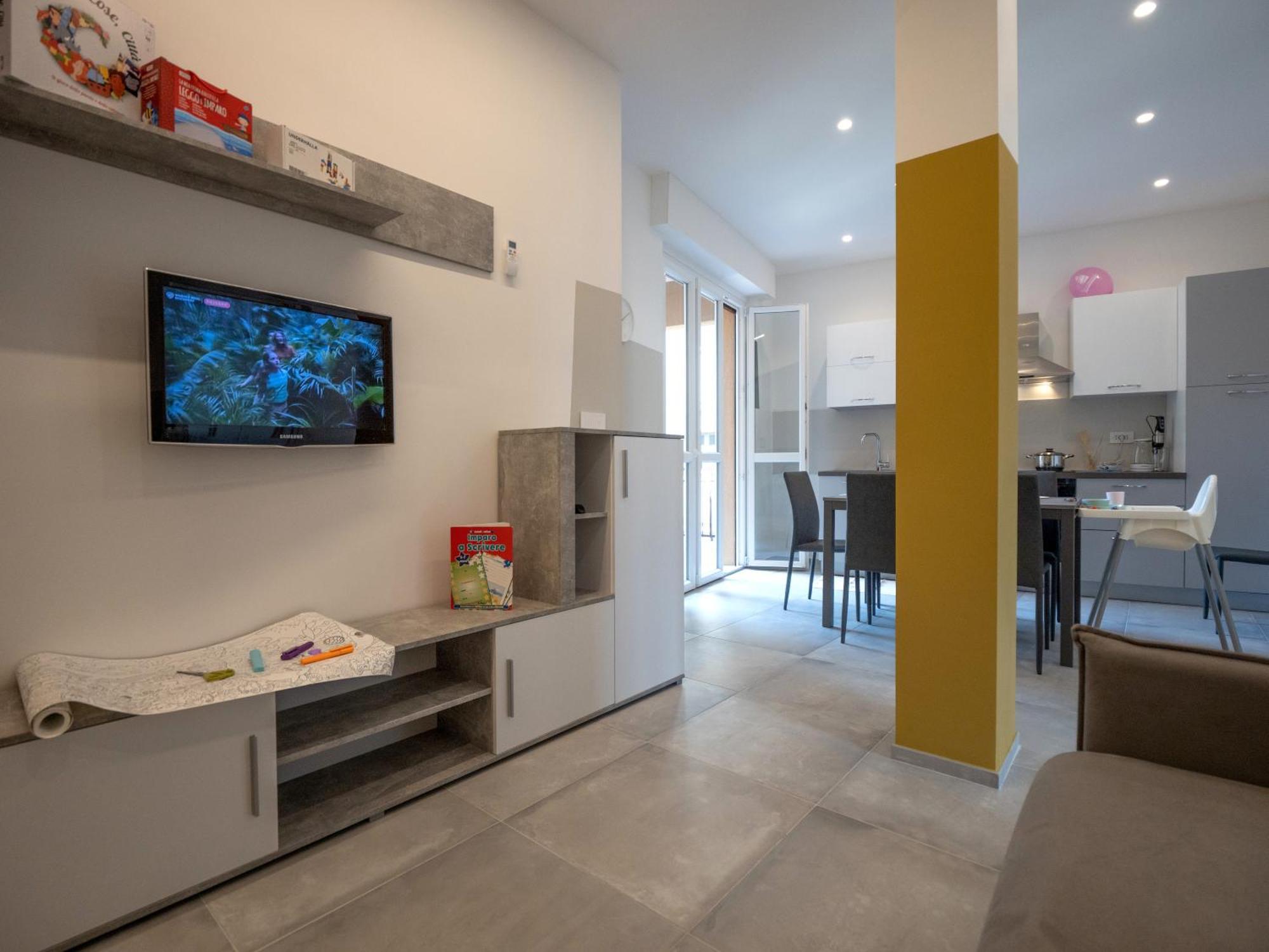 Babyaccomodation Family Bright Pietra Ligure Exteriör bild