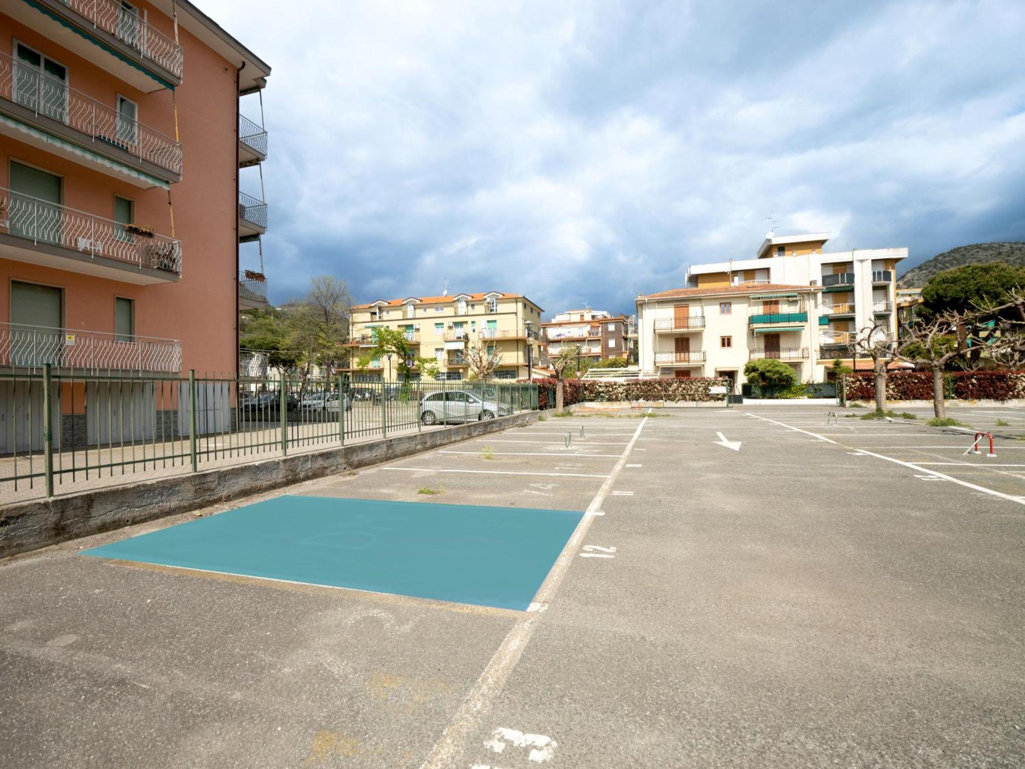 Babyaccomodation Family Bright Pietra Ligure Exteriör bild