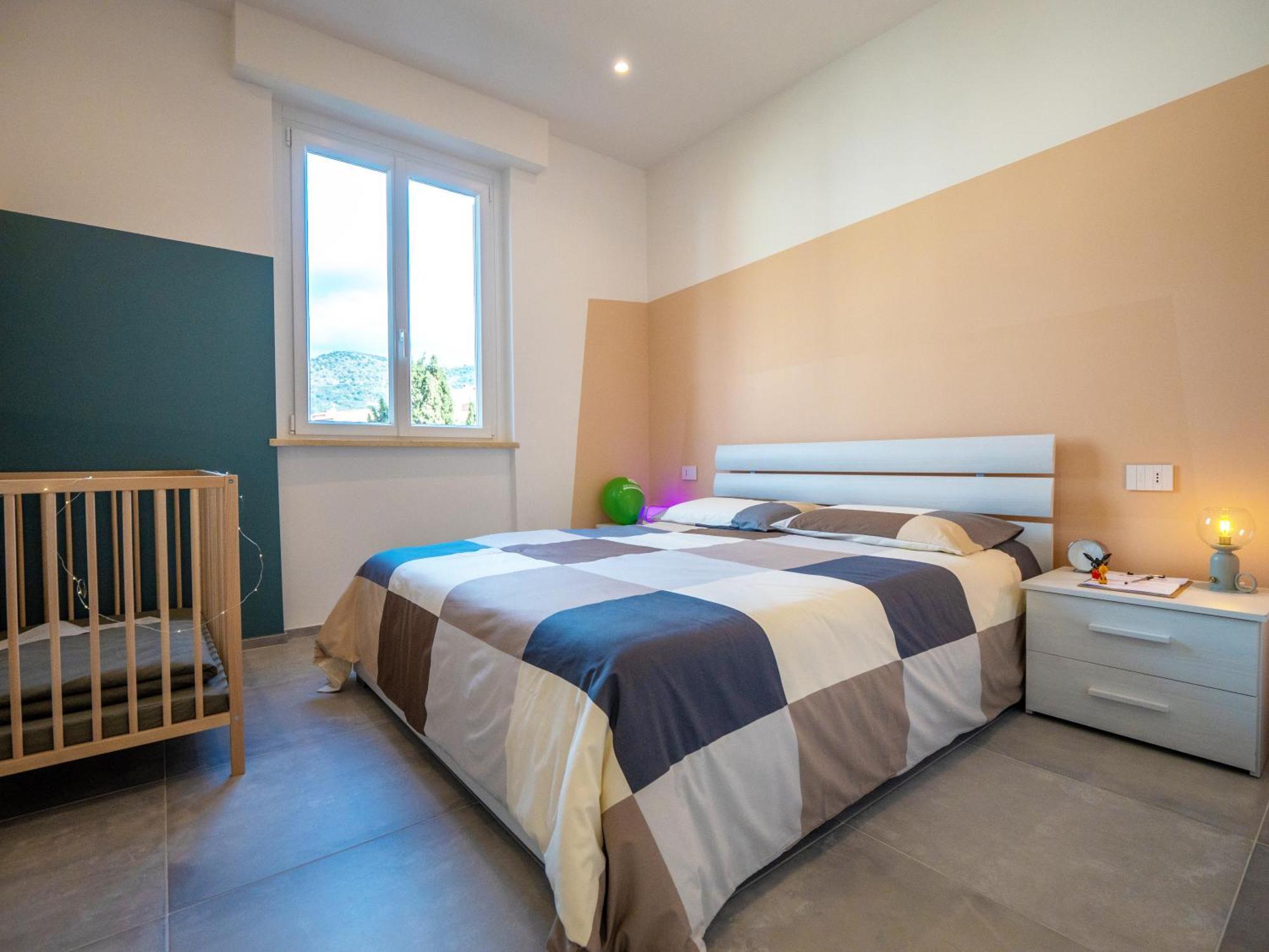 Babyaccomodation Family Bright Pietra Ligure Exteriör bild