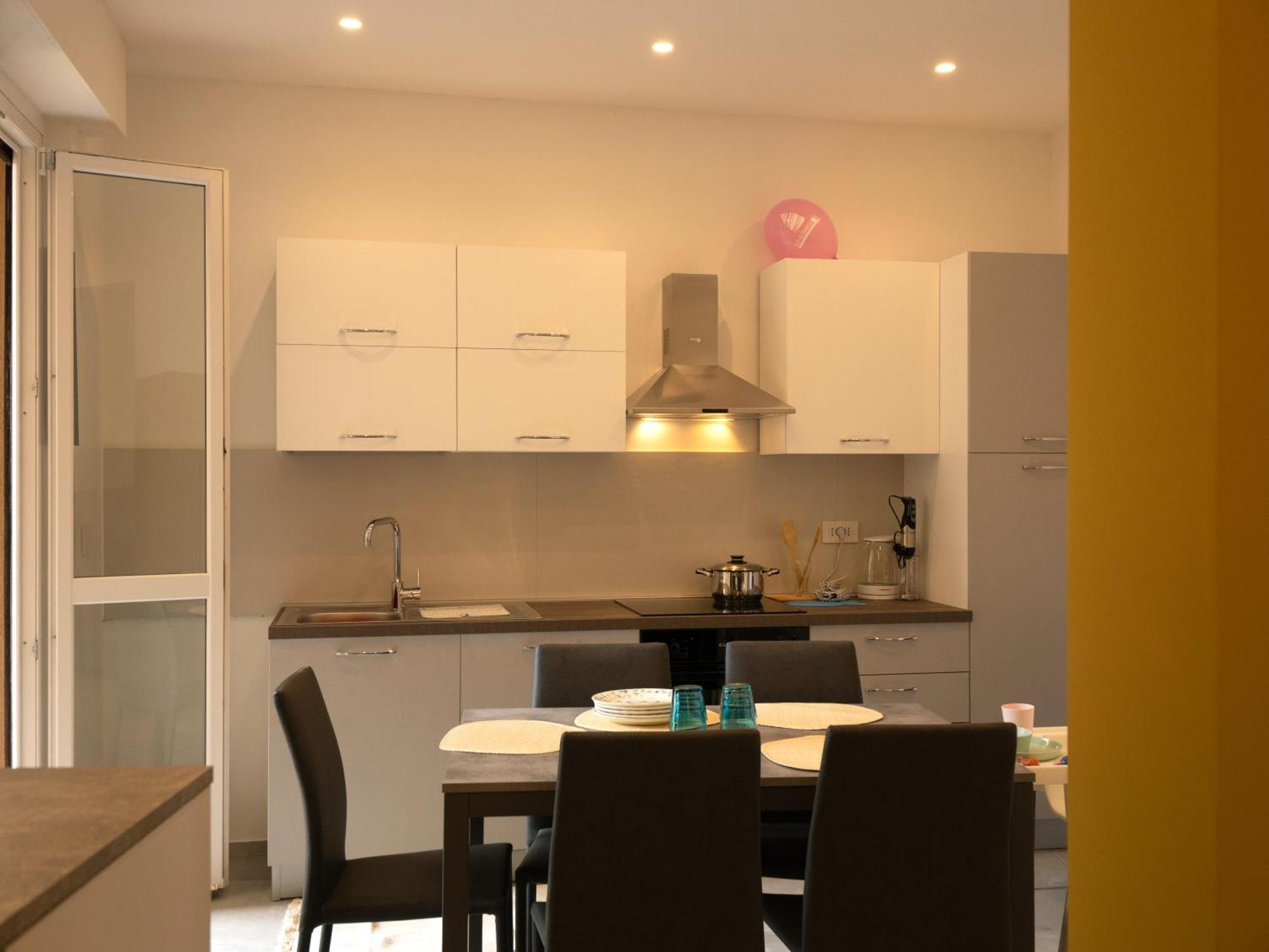 Babyaccomodation Family Bright Pietra Ligure Exteriör bild